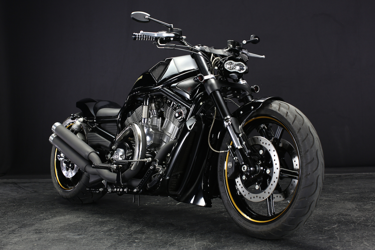 Harley Davidson 2010 VRSCF Custom | BAD LAND