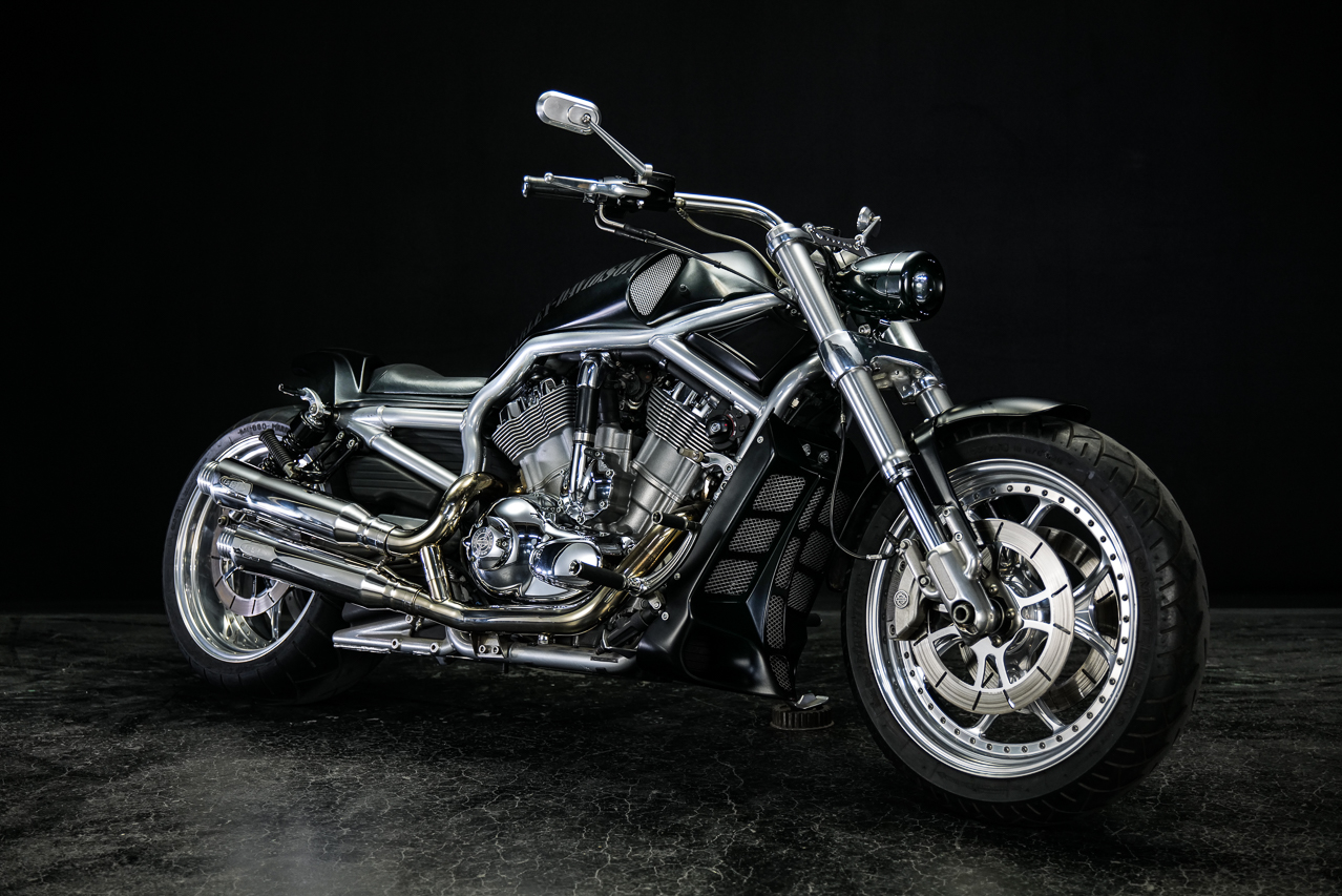 FOR SALE : HD V-ROD 2009 VRSCAW 260 ワイドタイヤ・カスタム | BAD LAND